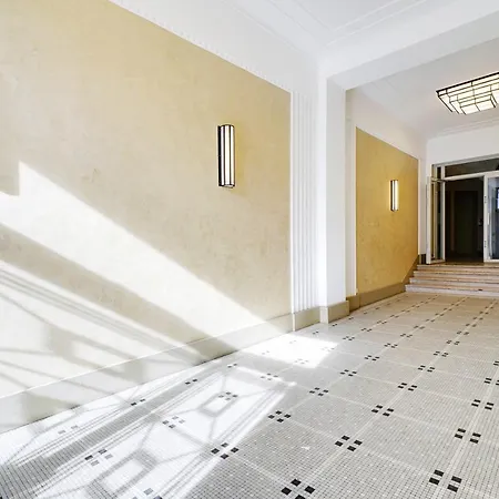 Cmg-amazing Apartment-arc De Triomphe-champs Elysée-d Apartamento *
